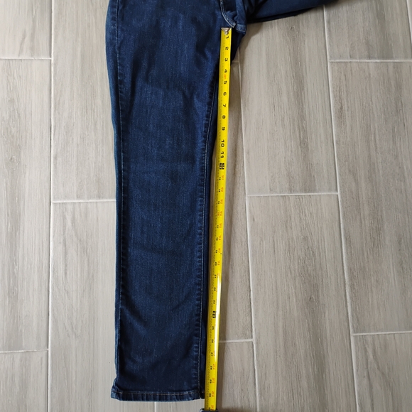 Levi's Classic Blue Denim with Brown Patch Curvy 529 Skinny Leg Sz 12M - Picture 4 of 14